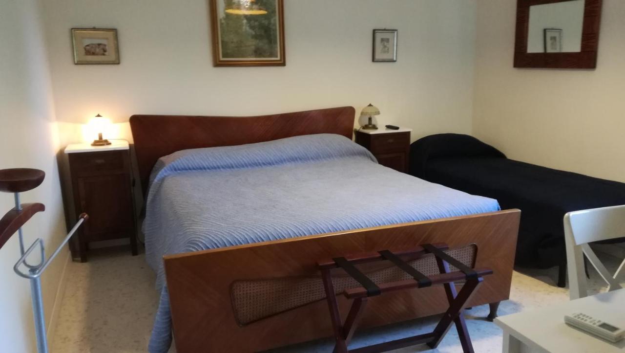 Le Rondini Bed and Breakfast Napoli Eksteriør billede